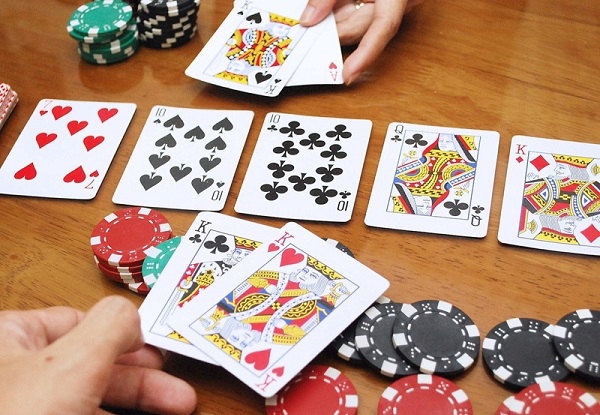 Cách chơi Poker 188BET chi tiết đơn giản dễ hiểu