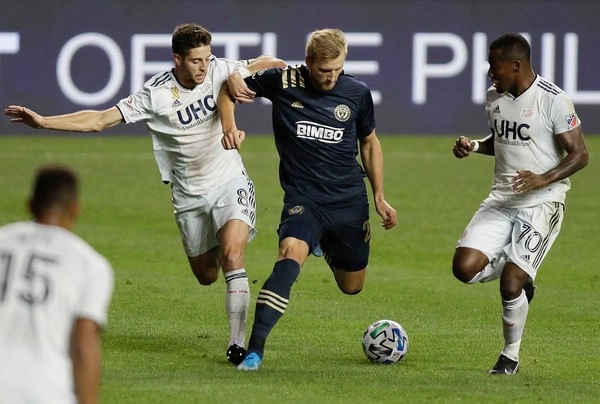 Làm thế nào để soi kèo bóng cỏ và tìm kiếm lợi nhuận từ các giải đấu ít người chú ý?