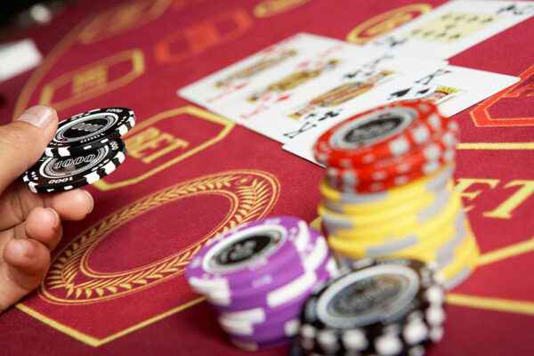 4 mẹo chơi Baccarat cho người mới