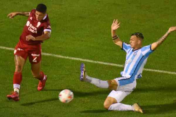 Instituto vs Huracan 07h30 ngày 13/02 - Soi Kèo VĐQG Argentina